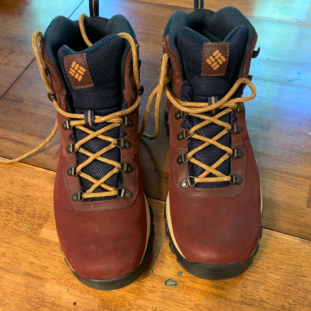 Columbia Men’s Waterproof Hiking Boots